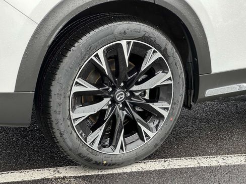 Certified 2024 MAZDA CX-90 Plug-In Hybrid w/ Premium Pkg image 10