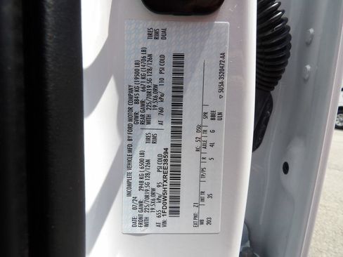 Used 2024 Ford F550 4x4 Crew Cab Super Duty w/ XLT Value Package image 71