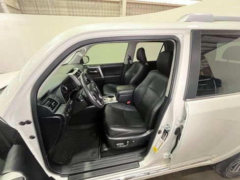 Used 2021 Toyota 4Runner Limited AWD/4WD image 17