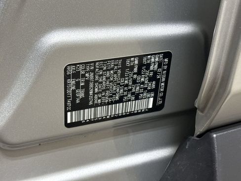 Used 2024 Nissan Rogue SV AWD/4WD image 27