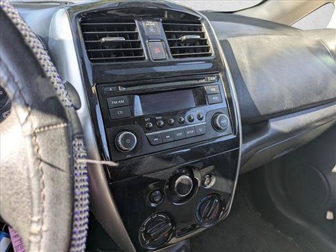 Used 2015 Nissan Versa Note SV FWD image 10