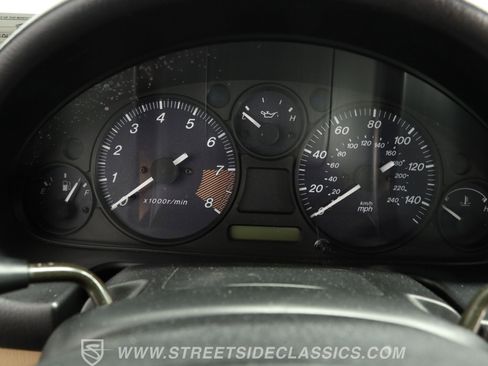 Used 1999 MAZDA MX-5 Miata image 36