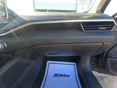 Used 2024 Nissan Altima 2.5 SV image 30