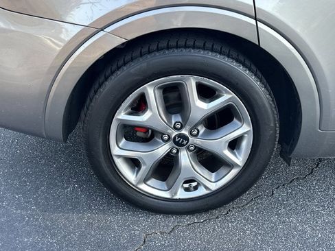 Used 2019 Kia Sorento SX w/ SX Touring Package image 18