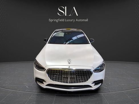Used 2022 Mercedes-Benz S 580 4MATIC Sedan w/ AMG Line Package image 3