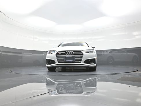 Used 2019 Audi S4 Premium Plus w/ Premium Plus Package image 10