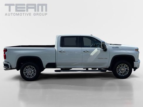 Used 2022 Chevrolet Silverado 2500 High Country AWD/4WD image 8