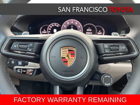 Used 2025 Porsche 911 Carrera image 31