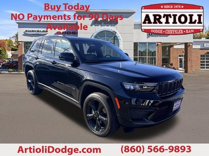 Used 2024 Jeep Grand Cherokee Altitude