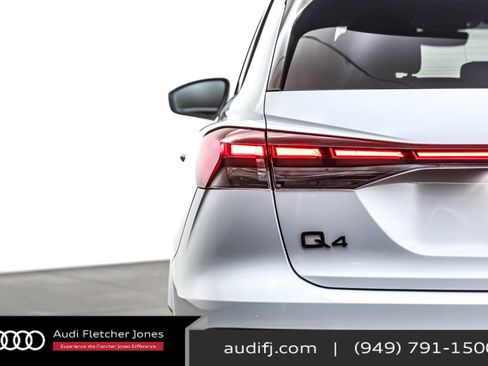 Used 2022 Audi Q4 e-tron Premium Plus w/ Premium Plus image 15