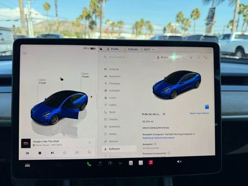 Used 2023 Tesla Model 3 Standard Range RWD image 15