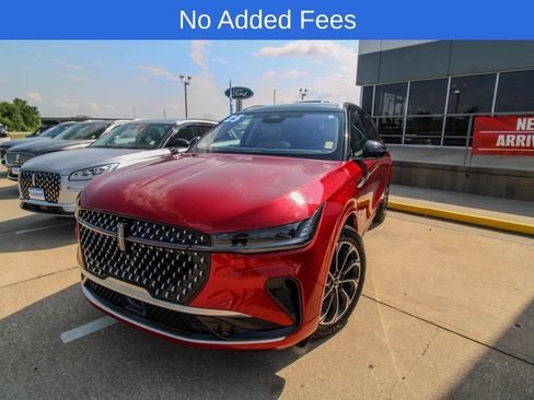 Used 2025 Lincoln Nautilus Reserve AWD/4WD image 1