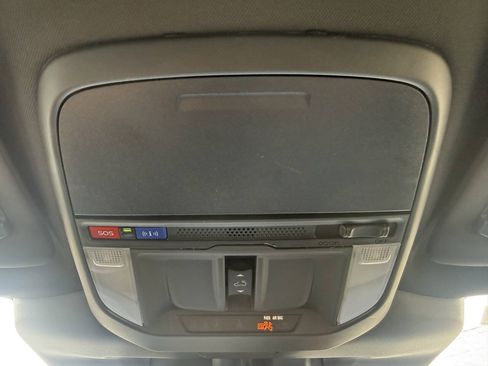 Used 2025 Subaru Forester Premium AWD/4WD image 37