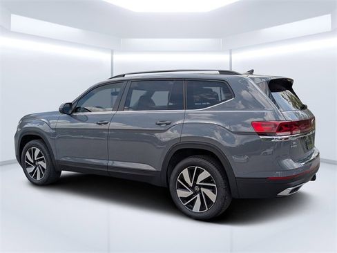 New 2026 Volkswagen Atlas SE image 5