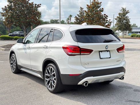 Used 2022 BMW X1 xDrive28i w/ Premium Package AWD/4WD image 3