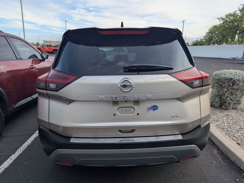 Used 2021 Nissan Rogue SL image 6