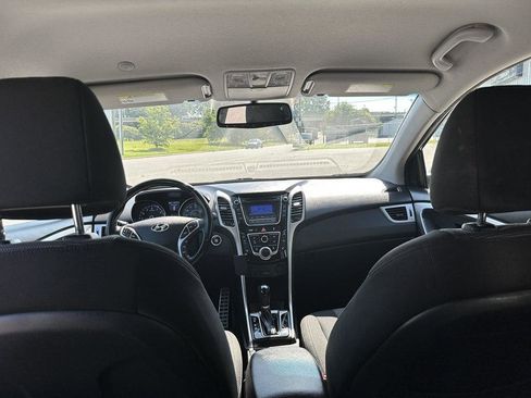 Used 2013 Hyundai Elantra GT w/ Touch & Go Pkg image 24