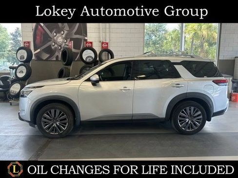 Certified 2023 Nissan Pathfinder SL w/ SL Premium Package FWD image 1
