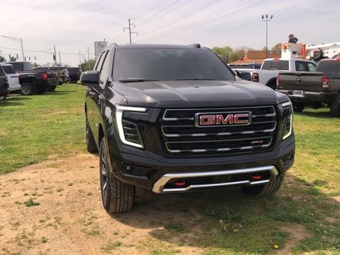 Used 2025 GMC Yukon AT4 w/ AT4 Premium Plus Package AWD/4WD image 9