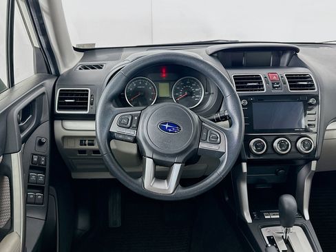 Used 2018 Subaru Forester 2.5i Premium w/ All-Weather Package image 17