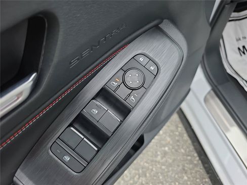 New 2026 Nissan Sentra SR w/ Floor Mat Package FWD image 18