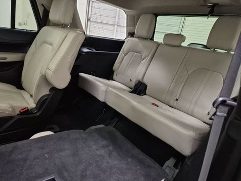 Used 2021 Ford Expedition Platinum image 26