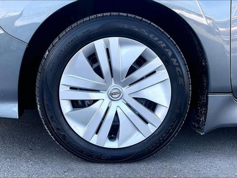 Certified 2023 Nissan Leaf S image 7