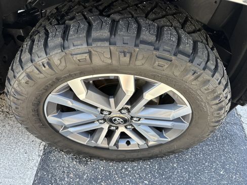 Used 2026 Toyota 4Runner Limited AWD/4WD image 7