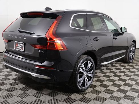 Used 2022 Volvo XC60 B6 Inscription w/ Climate Package image 13