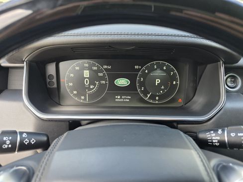 Used 2017 Land Rover Range Rover Supercharged AWD/4WD image 18