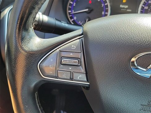 Used 2015 INFINITI Q50 Premium image 4