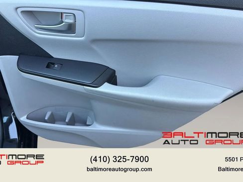 Used 2017 Toyota Camry LE FWD image 25