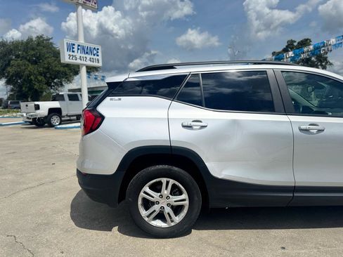 Used 2021 GMC Terrain SLE w/ Driver Convenience Package FWD image 20