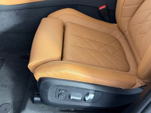 Used 2026 BMW X5 sDrive40i w/ Parking Assistance Package RWD image 11