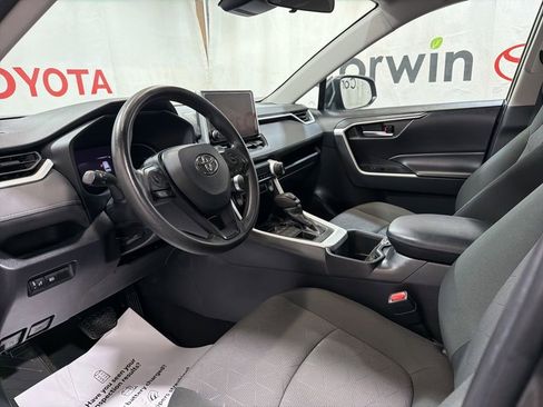 Used 2023 Toyota RAV4 XLE AWD/4WD image 20