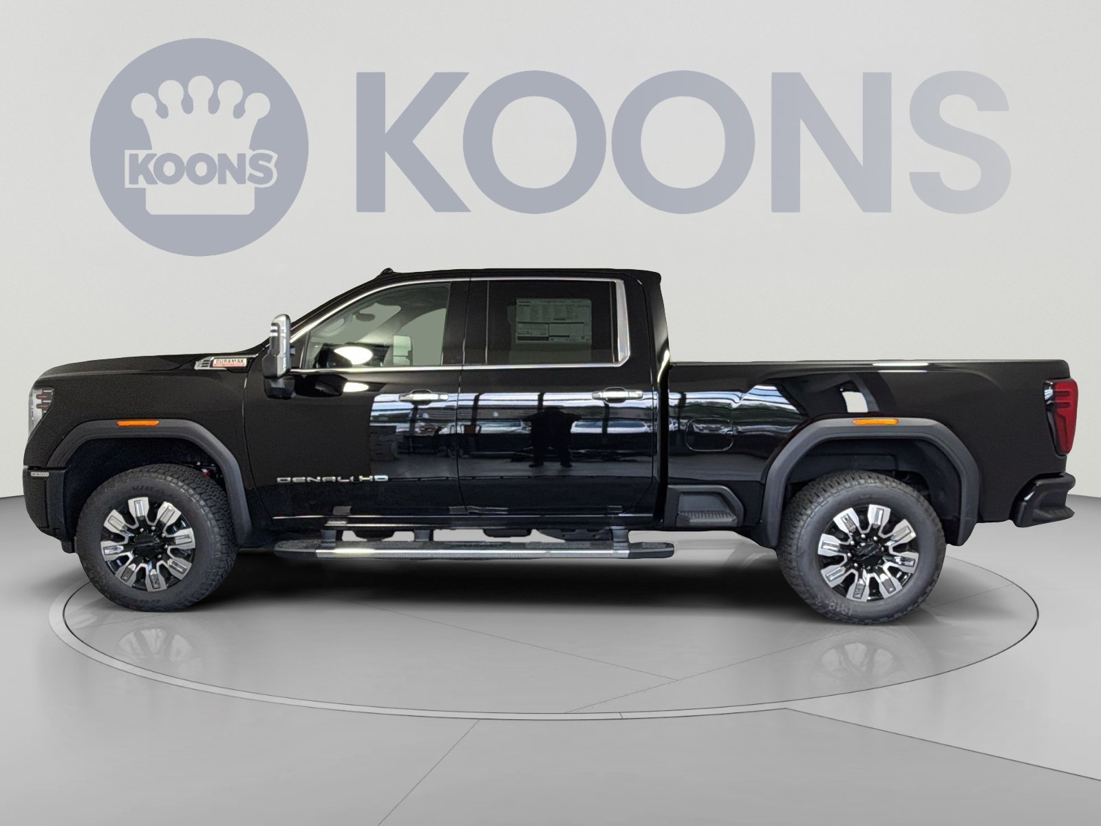 New 2026 GMC Sierra 2500 Denali w/ Denali Reserve Package AWD/4WD image 2