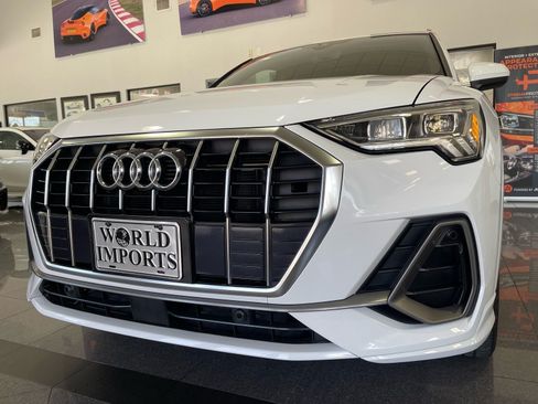 Used 2019 Audi Q3 2.0T Premium Plus w/ Premium Plus Package AWD/4WD image 11
