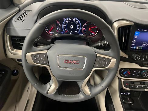 Used 2023 GMC Terrain Denali w/ Denali Premium Package image 19