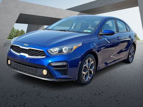 Used 2020 Kia Forte LXS FWD image 3