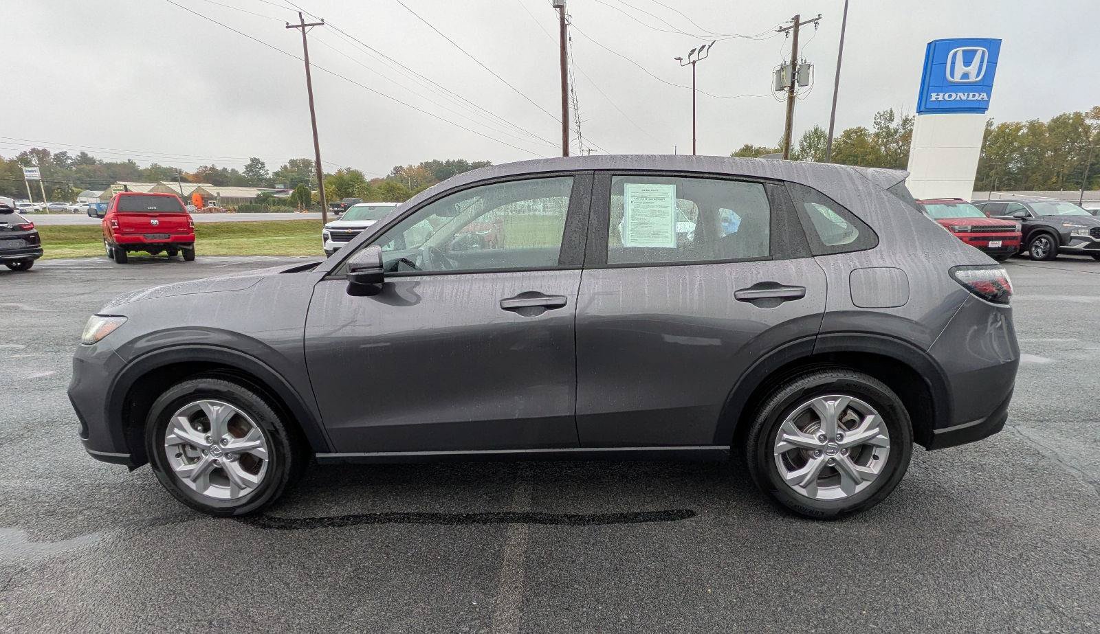 Used 2024 Honda HR-V LX image 6