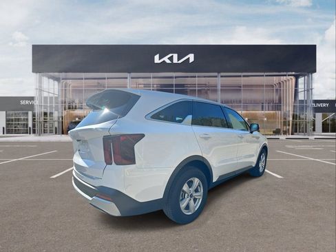 New 2026 Kia Sorento LX image 8