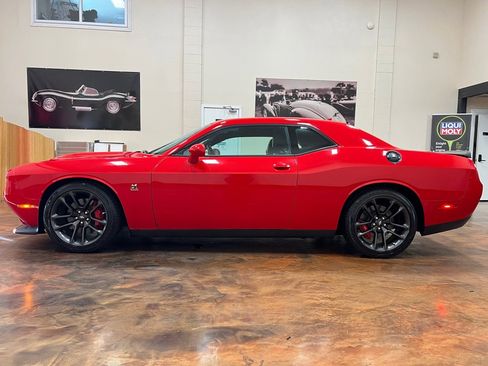 Used 2021 Dodge Challenger R/T Scat Pack w/ Plus Package image 6