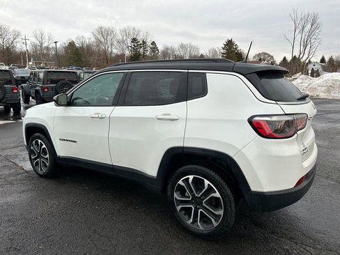 Used 2024 Jeep Compass Limited w/ Sun and Sound Group image 15