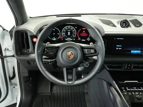 New 2026 Porsche Cayenne GTS image 13