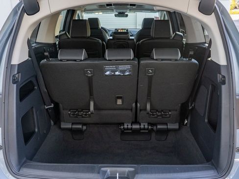 New 2026 Honda Odyssey Touring image 13