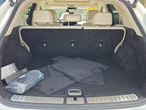 Used 2026 Genesis GV70 2.5T Select image 17