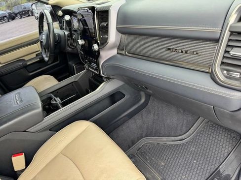 Used 2020 RAM 2500 Limited AWD/4WD image 28