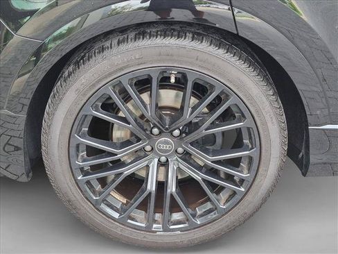 Used 2025 Audi SQ8 Premium Plus AWD/4WD image 20