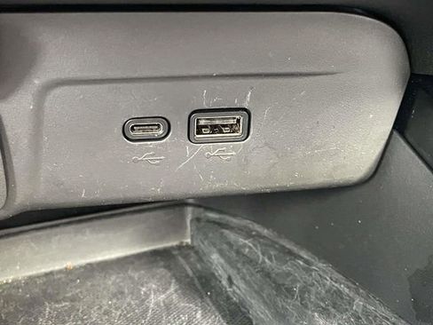 Certified 2025 Chevrolet Trax RS w/ Sunroof Package image 22