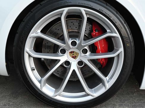 Used 2020 Porsche 718 Boxster Spyder image 16